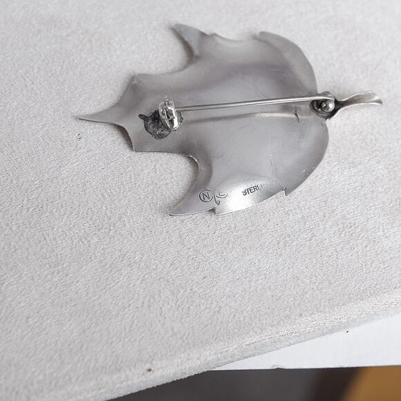 Vintage Stuart Nye Sterling Silver 925 Maple Leaf Brooch Handwrought USA - Picture 5 of 6